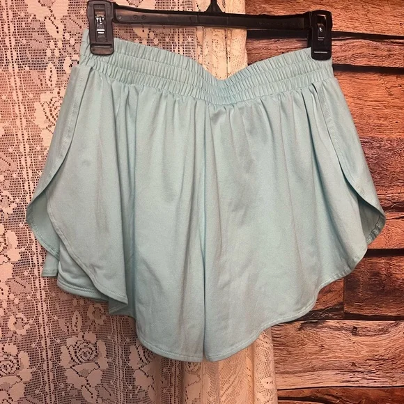 Abercrombie Kids Light Blue Flowy Shorts (092) - Picture 4 of 5